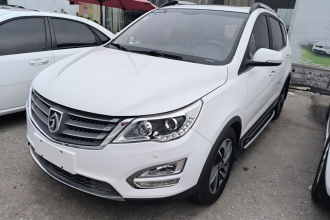 宝骏560 2016款 1.8L 手动豪华型
