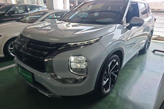 三菱 欧蓝德 2023款 1.5T CVT四驱尊享版 5座