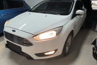 福特 福克斯 2017款 三厢 1.6L 自动舒适型智行版