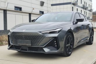 长安UNI-V 2022款 1.5T 智慧领航型