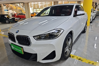 宝马X2 2021款 改款 sDrive25i M运动套装