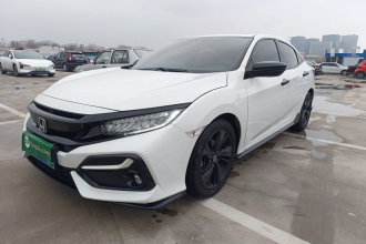本田 思域 2021款 HATCHBACK 220TURBO CVT潮酷控