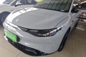 零跑汽车 零跑C01 2024款 纯电 525舒享版