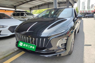 红旗E-QM5 2022款 431km 充电乐享版