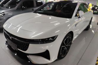 岚图汽车 岚图追光 2024款 PHEV 四驱超长续航旗舰版