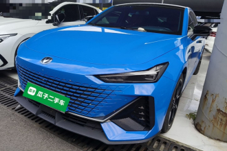 长安UNI-V 2022款 1.5T 尊贵型