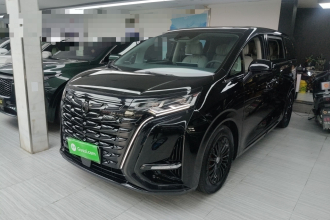 腾势D9 2022款 DM-i 970 四驱旗舰型