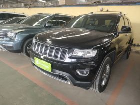 Jeep 大切诺基(进口) 2015款 3.0L 精英导航版