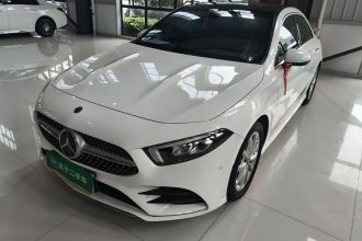 奔驰A级 2020款 改款 A 200 L 运动轿车时尚型