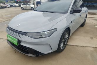 零跑汽车 零跑C01 2024款 增程 216尊享版