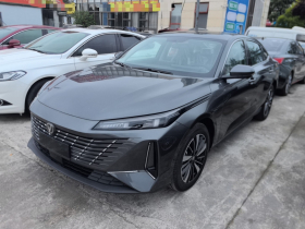 长安 逸动PHEV 2025款 智慧新蓝鲸 145KM 战舰版