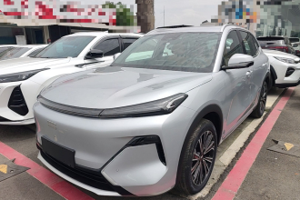 吉利银河 银河星舰7 EM-i 2025款 120km 领航版
