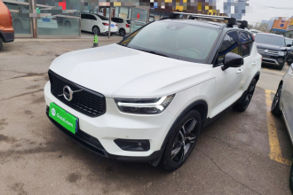 沃尔沃XC40 2021款 T4 四驱智远运动版