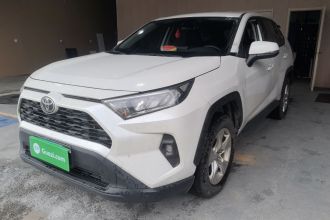 丰田 RAV4荣放 2024款 2.0L CVT两驱都市版