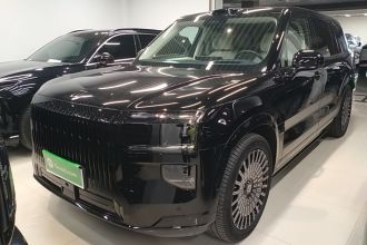 极氪9X 2025款 Ultra版 70kWh 六座
