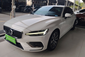 沃尔沃S60 2022款 B4 智远豪华版