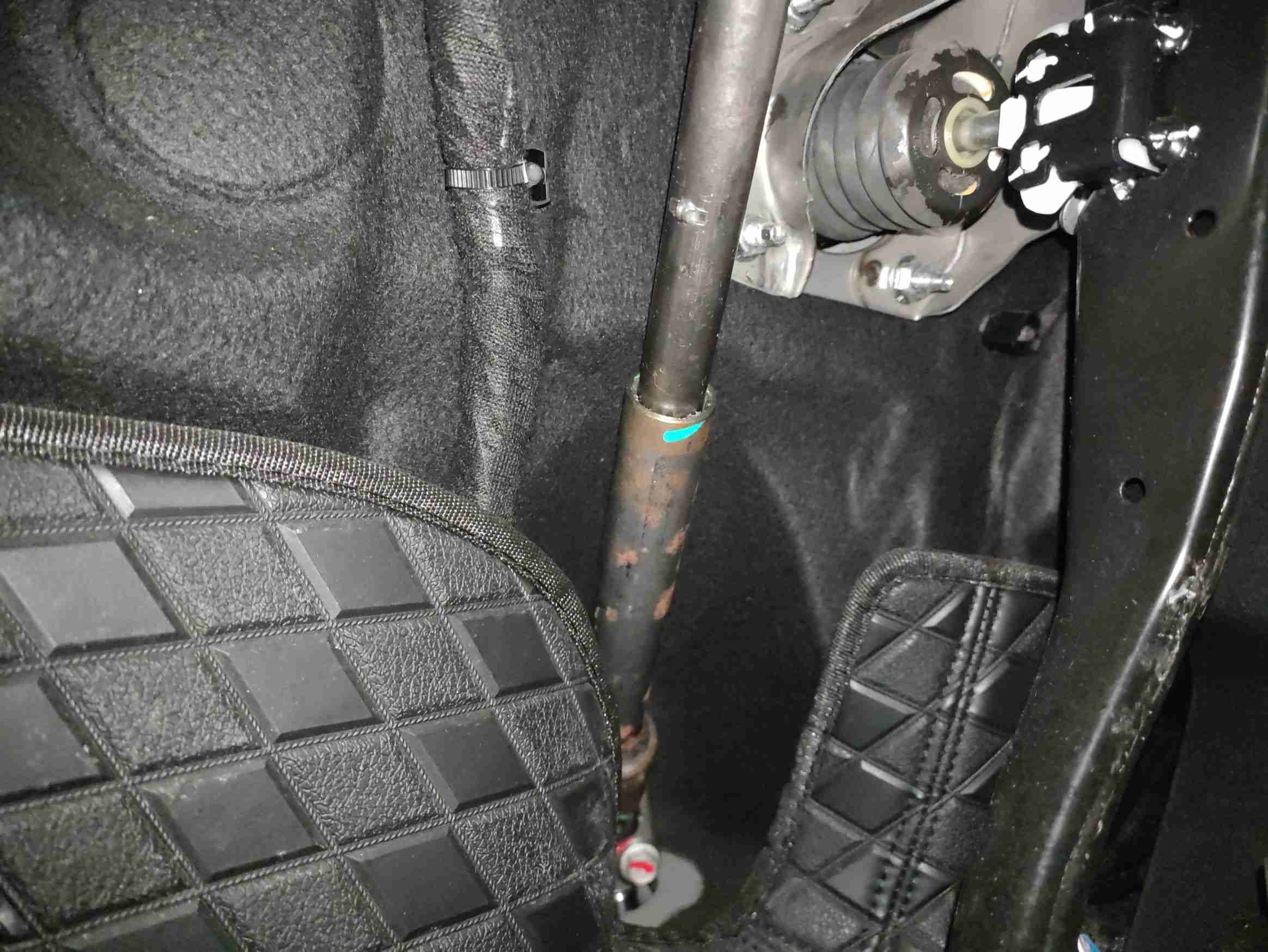 转向柱浮锈现象实拍