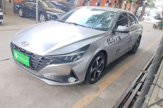 现代 伊兰特 2021款 1.5L CVT LUX尊贵版
