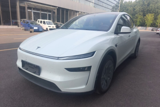 特斯拉 Model Y L 2025款 长续航全轮驱动版