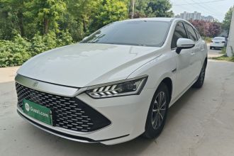 比亚迪 秦PLUS 2024款 荣耀版 DM-i 55KM领先型