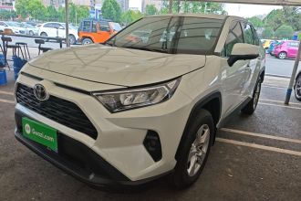 丰田 RAV4荣放 2024款 2.0L CVT两驱都市版
