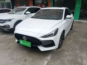 名爵 MG5 2023款 180DVVT CVT豪华版