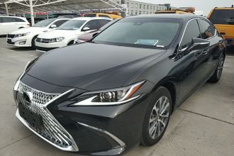 雷克萨斯ES 2023款 200 卓越版
