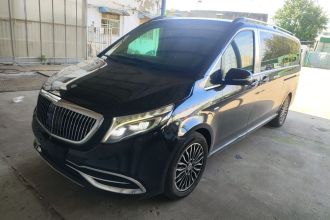 奔驰V级 2018款 V 260 L 尊贵加长版 国VI