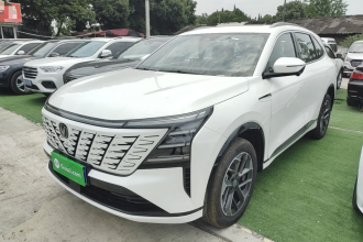 长安CS75 PLUS 2025款 第四代 1.5T 新蓝鲸 智慧尊享型