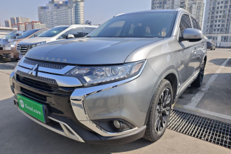 三菱 欧蓝德 2019款 2.0L 两驱畅享版 7座 国VI