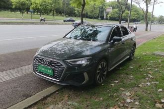 奥迪A3 2023款 改款 A3L Limousine 35 TFSI 时尚运动型