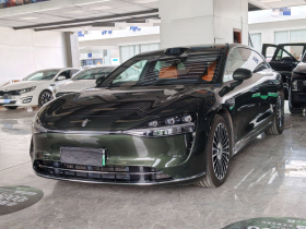 鸿蒙智行 享界S9T 2025款 增程 Ultra长续航版