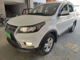 北汽幻速S3 2016款 S3L 1.5L 手动尊贵型