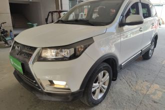 北汽幻速S3 2016款 S3L 1.5L 手动尊贵型