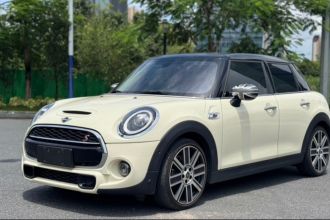 MINI 2019款 2.0T COOPER S 艺术家 五门版
