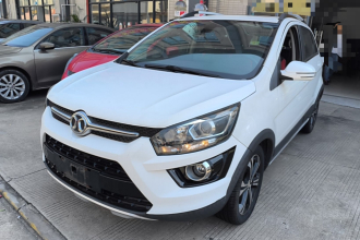 北京汽车 绅宝X25 2017款 1.5L 自动精英导航版