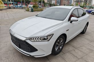 比亚迪 秦PLUS 2024款 荣耀版 DM-i 55KM领先型