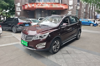 宝骏560 2015款 1.8L 手动豪华型