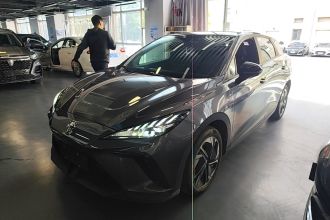名爵 MG4 EV 2023款 425km行政版