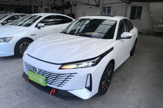 长安 逸动PHEV 2025款 智慧新蓝鲸 145KM 战舰版