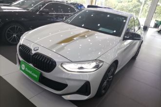宝马1系 2023款 120i M运动曜熠版