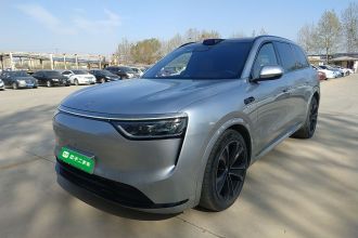 鸿蒙智行 问界M8 2025款 增程 Ultra版 53.4kWh 5座版