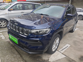 Jeep 指南者 2021款 220T 自动精英版