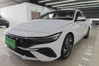 现代 伊兰特 2023款 1.5L CVT LUX尊贵版