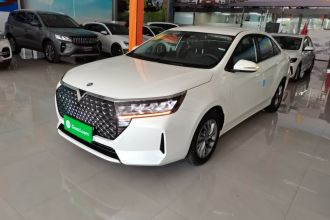 启辰D60 2023款 PLUS 1.6L XE CVT潮领版