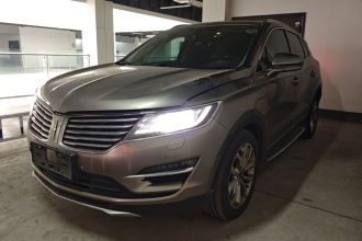 林肯MKC 2014款 2.0T 两驱尊雅版