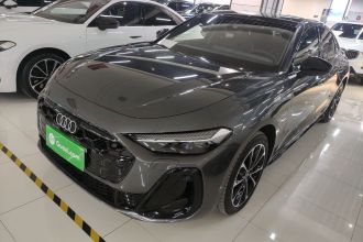 奥迪A5L 2026款 2.0T 运动版 Plus