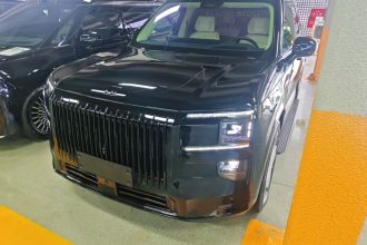 极氪9X 2025款 Hyper版 70kWh