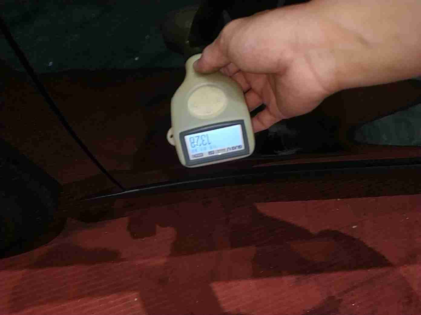 左前门漆面状况实拍
