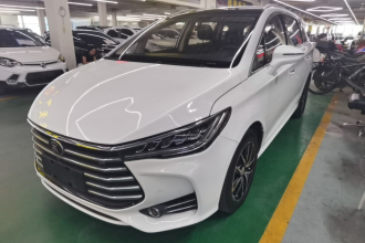 比亚迪 宋MAX 2017款 1.5T 自动智联尊贵型 7座